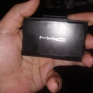 Mac cosmetics stupid fix powder to Foundation